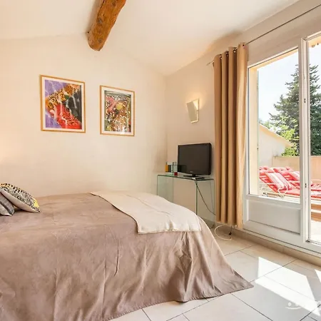 Mas De Martinet * Meynes